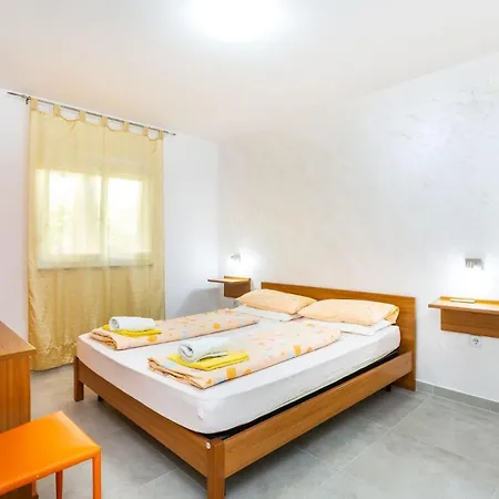 Ferienwohnung Fur 8 Personen Ca 100 Qm In Medulin, Istrien Sudkuste Von Istrien * Medulin