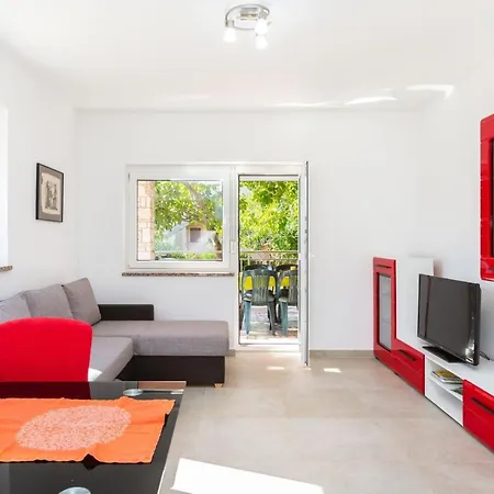 Lejlighed Ferienwohnung Fur 8 Personen Ca 100 Qm In Medulin, Istrien Sudkuste Von Istrien *
